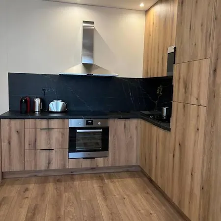 Nove Byvanie V Centre Kosic. *